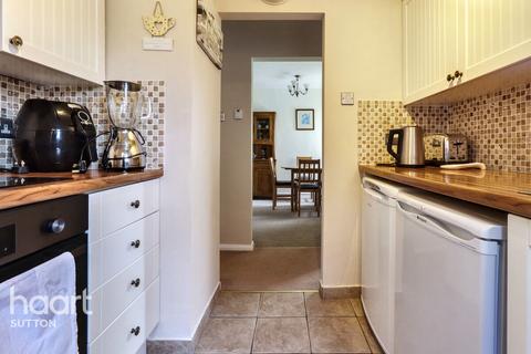 2 bedroom terraced house for sale, Welbeck Close, Epsom
