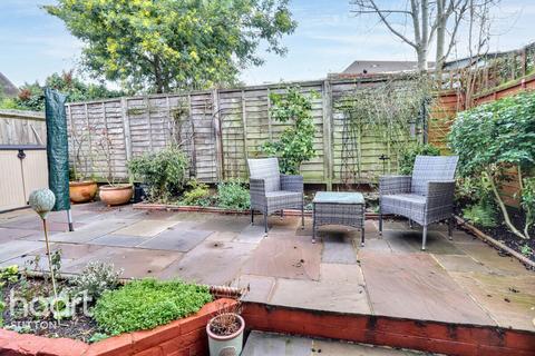2 bedroom terraced house for sale, Welbeck Close, Epsom