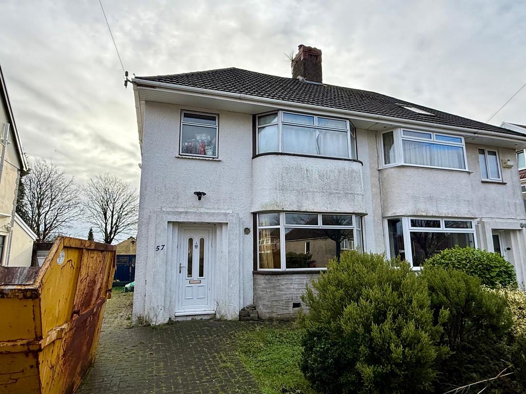 3 bedroom semi-detached house for sale