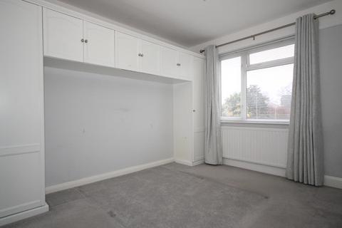 3 bedroom semi-detached house to rent, Addlestone KT15