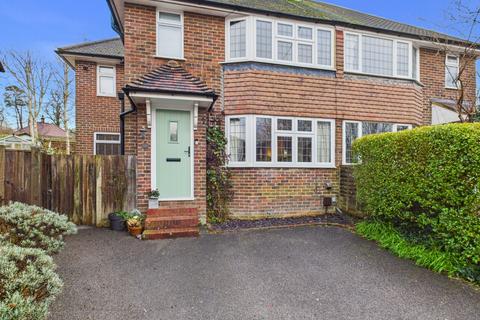 Edward Road, Haywards Heath, RH16
