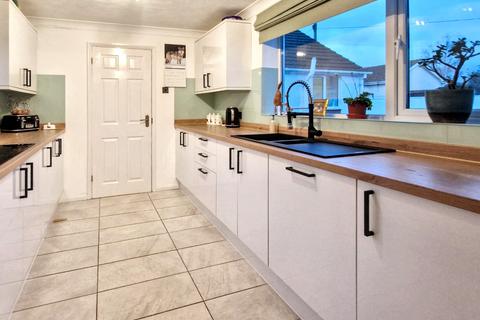 6 bedroom detached bungalow for sale, Starcross, Exeter EX6