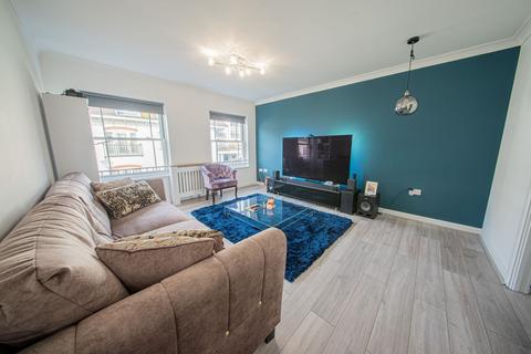 2 bedroom apartment for sale, Middle Village, Haywards Heath, RH16