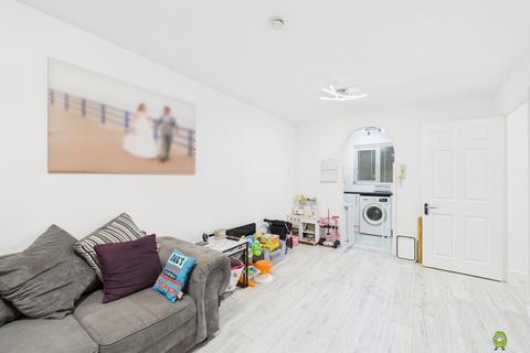 1 bedroom apartment for sale, Cook Square, Erith, Kent, DA8