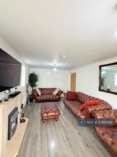 6 bedroom detached house to rent, Trafalgar Drive, Milton Keynes, MK10