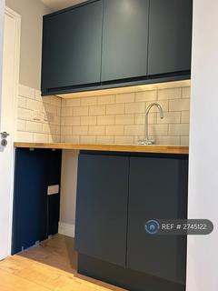 1 bedroom in a house share to rent, Sutherland Road, Belvedere, DA17