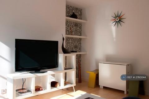 undefined, Davidge House, London, SE1