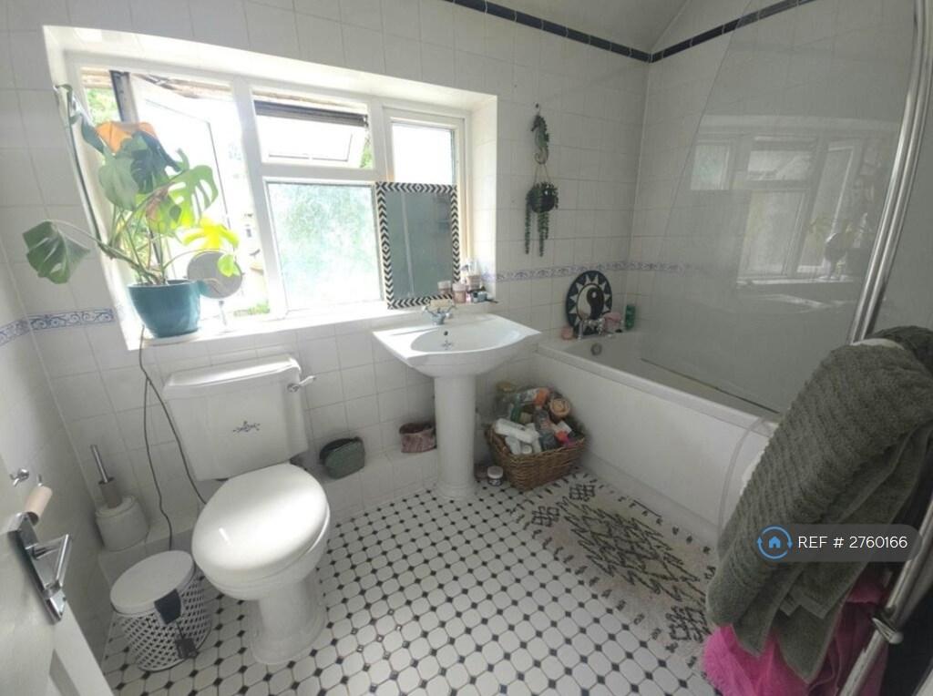 Upstairs Bathroom