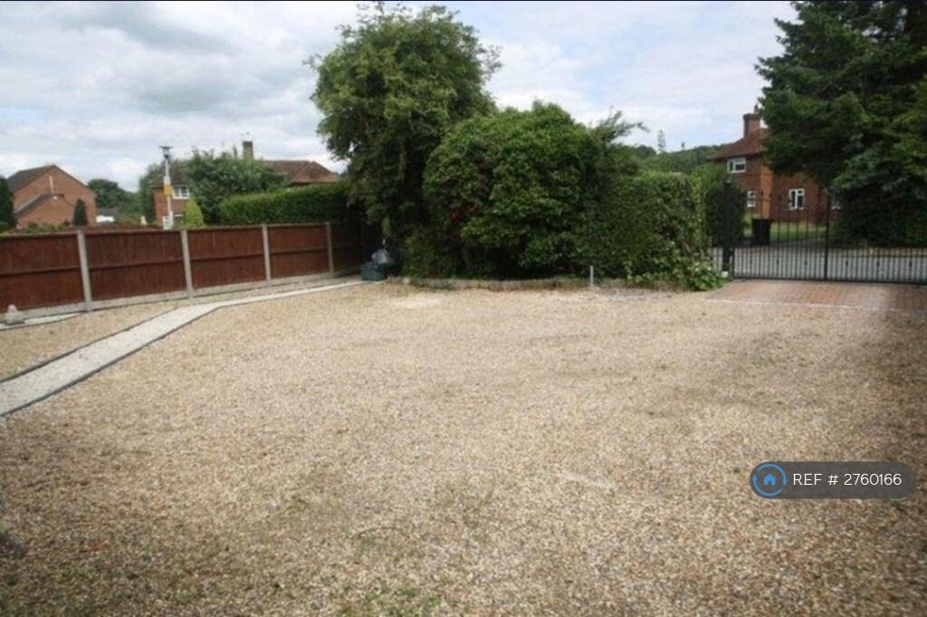 Driveway &amp; Gates
