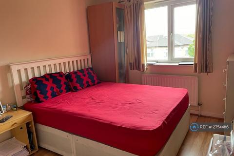 2 bedroom flat to rent, Orchid Gardens, Hounslow, TW3