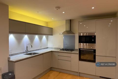 2 bedroom flat to rent, Canning Road, Croydon, CR0