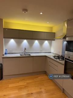 2 bedroom flat to rent, Canning Road, Croydon, CR0