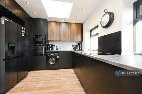 undefined, Perrysfield Road, Cheshunt, Waltham Cross, EN8