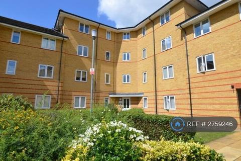 2 bedroom flat to rent, Heath Court, London, SE9