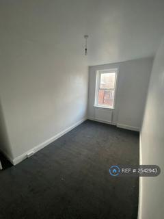 3 bedroom flat to rent, Wingrove Avenue, Newcastle Upon Tyne, NE4