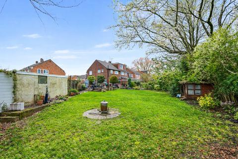 undefined, Northcote Road, Hampshire GU14