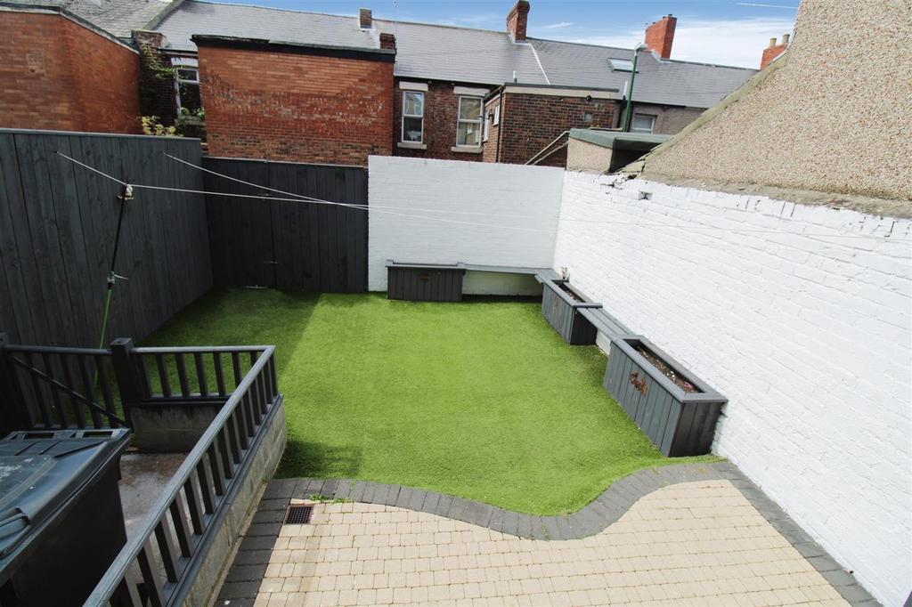 Garden 20 b.jpg