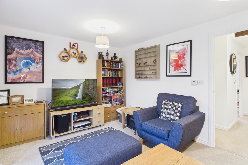 Cosy yet spacious lounge