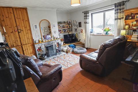 3 bedroom semi-detached house for sale, Mor Awelon - 10 Cae'r Llwyn, Dinas