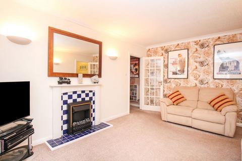 2 bedroom flat for sale, West Street, Epsom KT17