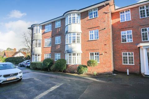2 bedroom flat for sale, West Street, Epsom KT17