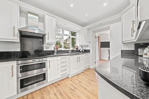 2 bedroom semi-detached house for sale, Courtland Avenue, London, E4