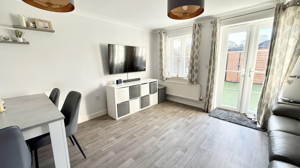 Lounge/dining room