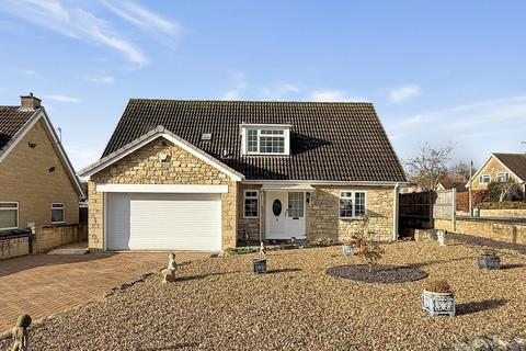 3 bedroom detached house for sale, Balmoral Road, Trowbridge