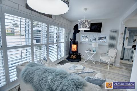 4 bedroom detached house for sale, Shipley Avenue, Seaburn