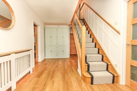 4 bedroom detached house for sale, Cross Road, Wellingborough NN8