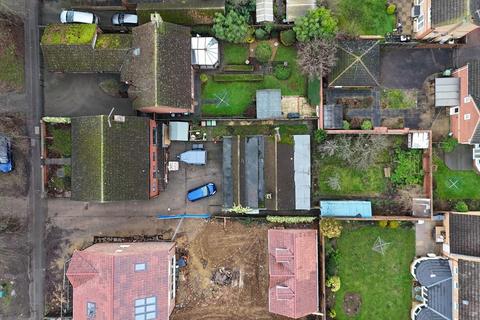 undefined, Cross Road, Wellingborough NN8