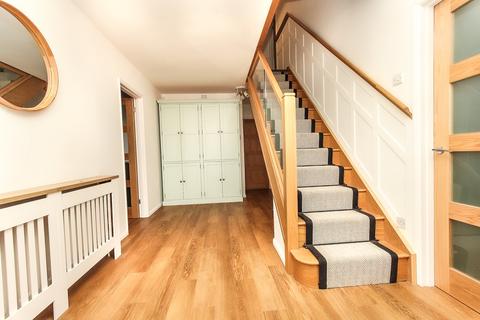 4 bedroom detached house for sale, Cross Road, Wellingborough NN8