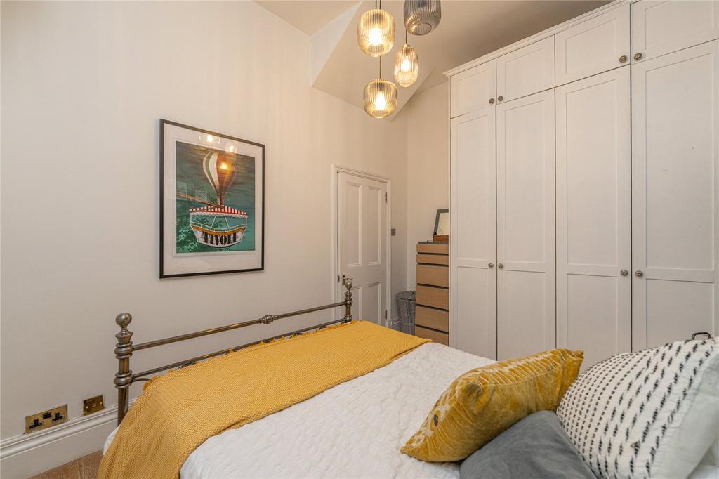 Bedroom 1 Alt