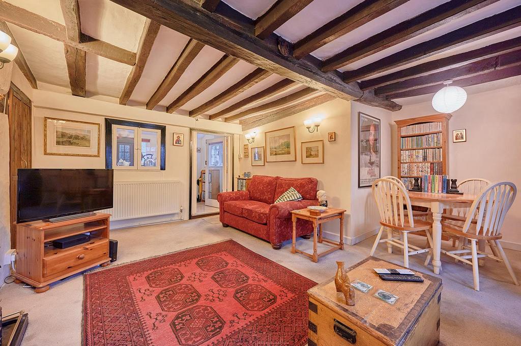 Large Sitting/Dining Room