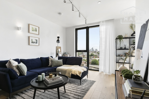 2 bedroom apartment to rent, Author Kings Cross