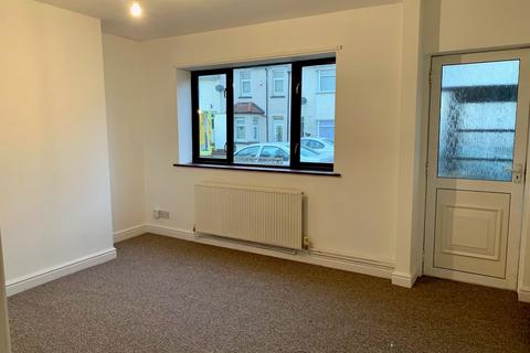 2 bedroom terraced house to rent, Vansittart Street, Essex CO12