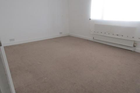 2 bedroom terraced house to rent, Vansittart Street, Essex CO12