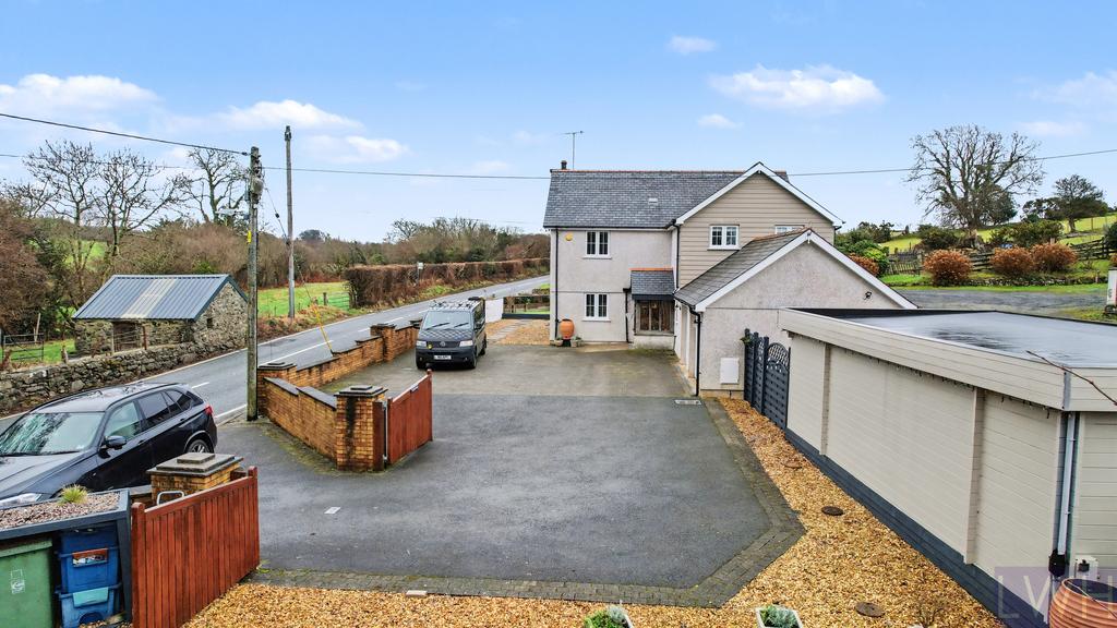 Driveway &amp; Garage
