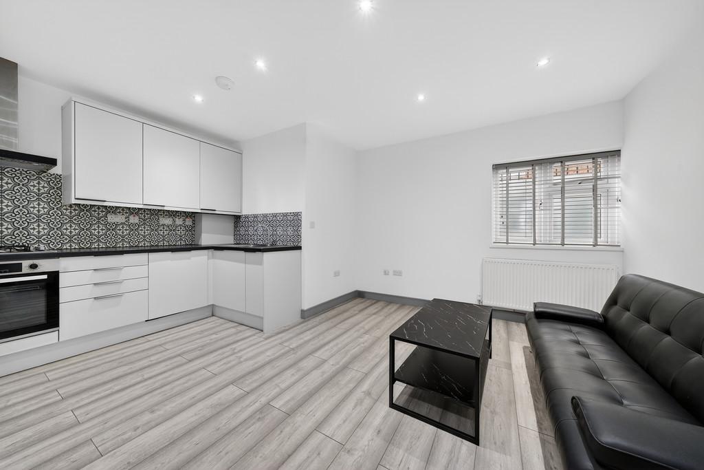 Open-Plan Kitchen/Lounge