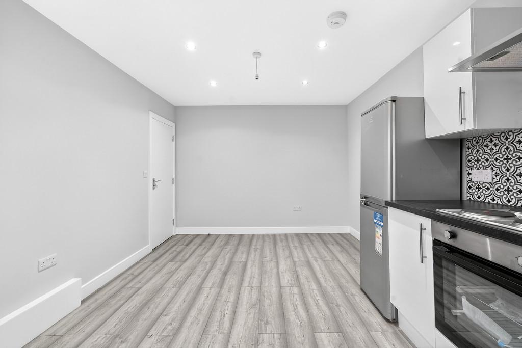 Open-Plan Kitchen/Lounge
