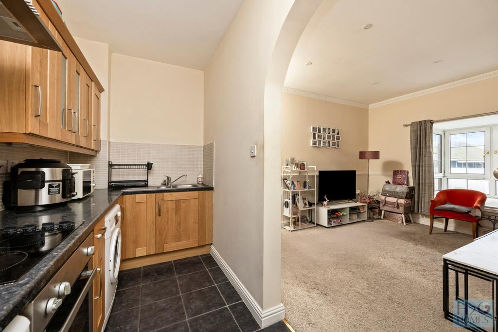 Starboard Court, 41-013(1)