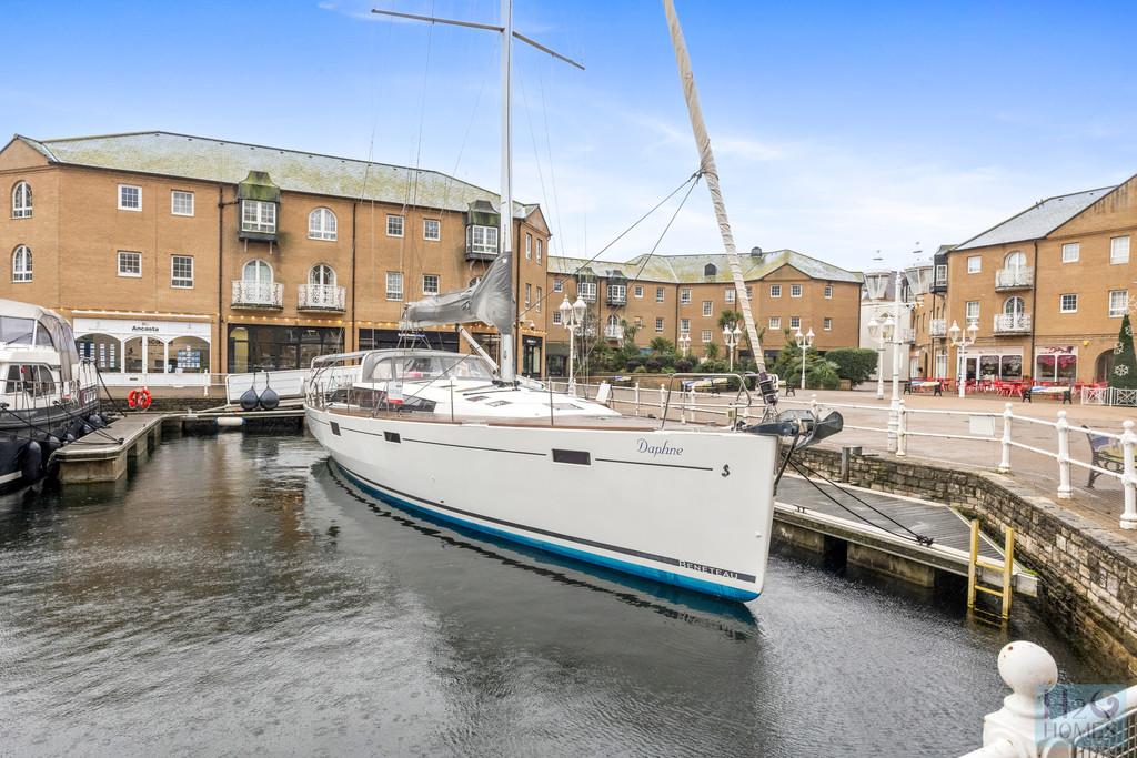 Starboard Court, 41-022