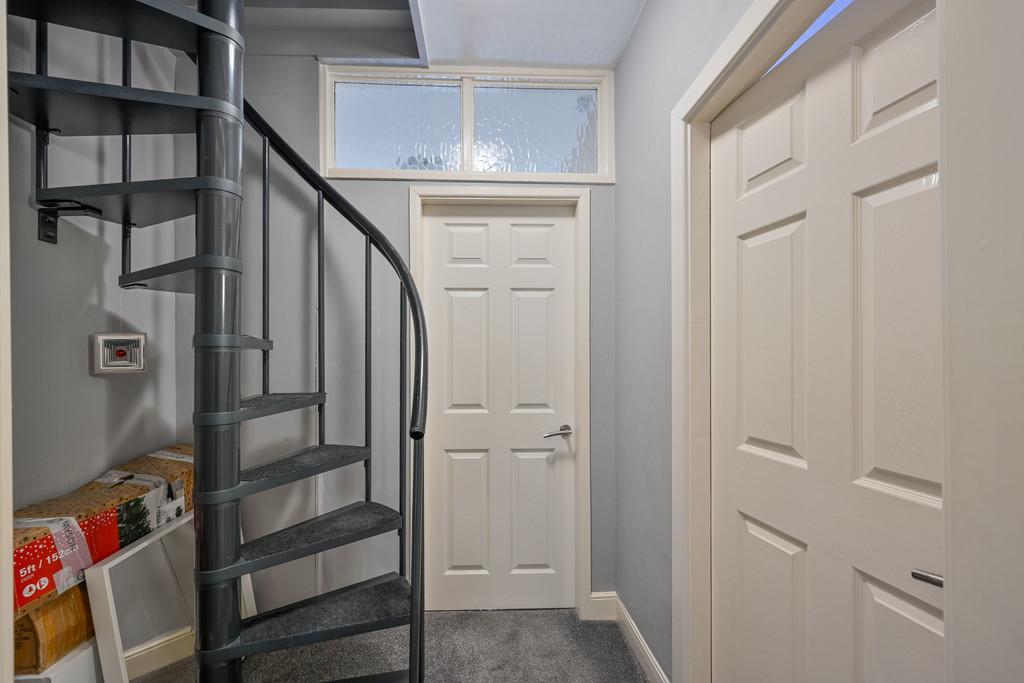 Bedroom 3 access