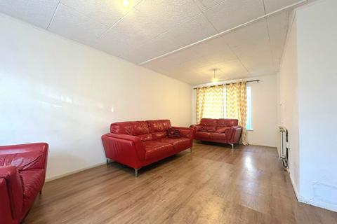 undefined, Chicheley Gardens, Harrow