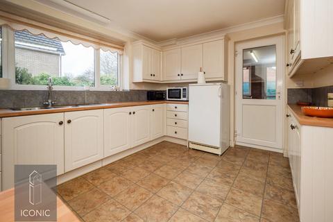 5 bedroom detached house for sale, Highland Road, Taverham, Norwich