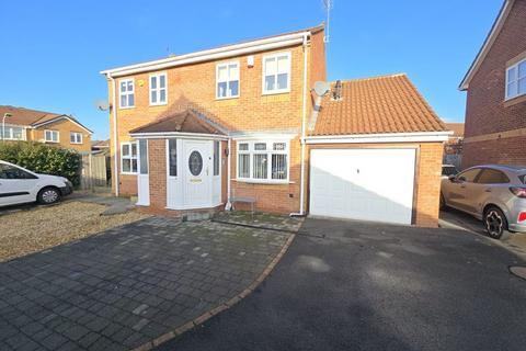 2 bedroom semi-detached house to rent, Durham Close, Hazelmere Estate, Bedlington