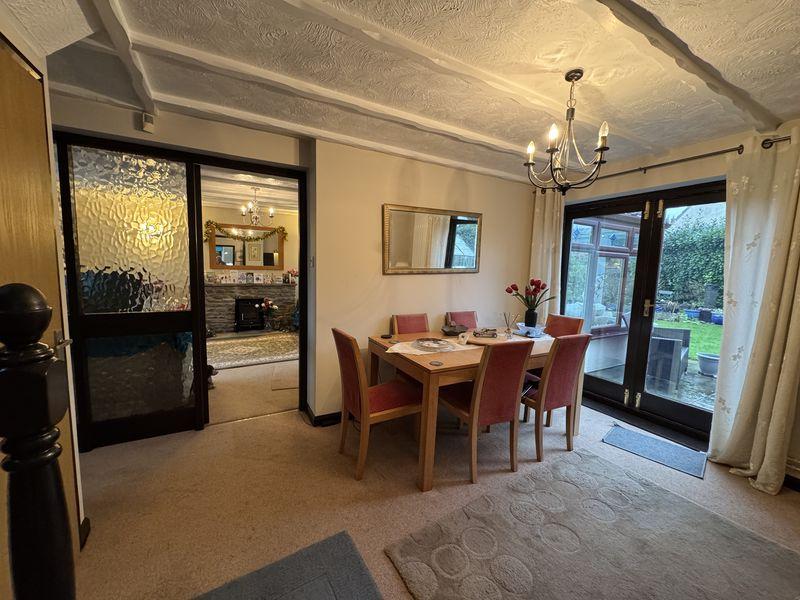 Dining room to...