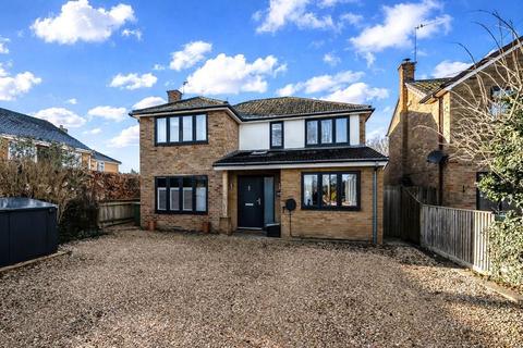 4 bedroom detached house for sale, Selwyn Crescent, Radley Abingdon