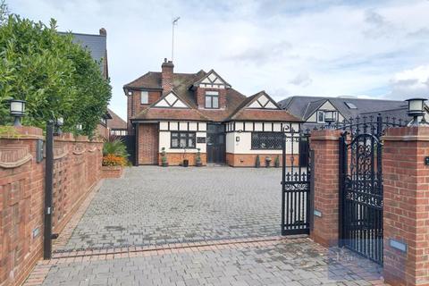 undefined, Tomswood Road, Chigwell IG7