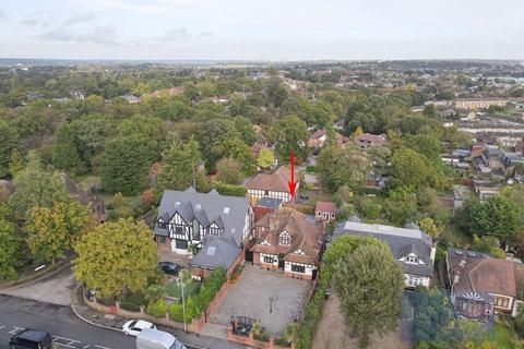 undefined, Tomswood Road, Chigwell IG7